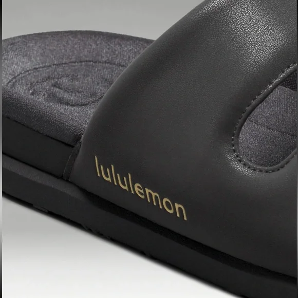 Lululemon Women's Restfeel Sandal $78 NWT 
Color Graphite Grey Size 8 - Picture 6 of 11